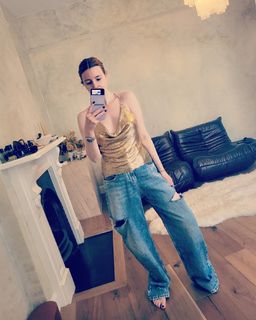 Stacey Dooley feet photo thumbnail