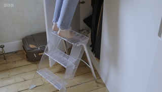 Stacey Dooley feet photo thumbnail