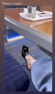 Stacey Dooley feet photo thumbnail