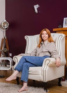 Stacey Dooley feet photo thumbnail