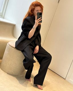 Stacey Dooley feet photo 10