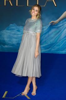 Stacey Solomon feet photo thumbnail