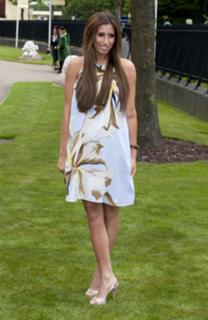 Stacey Solomon feet photo thumbnail