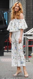 Stacey Solomon feet photo thumbnail