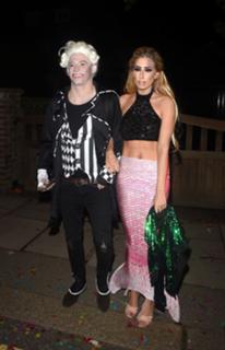 Stacey Solomon feet photo thumbnail