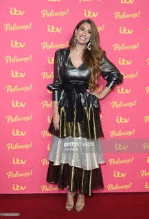 Stacey Solomon feet photo thumbnail