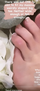 Stacey Solomon feet photo thumbnail