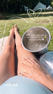 Stacey Solomon feet photo thumbnail