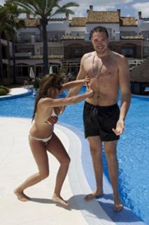 Stacey Solomon feet photo thumbnail