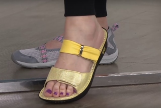 Stacey Stauffer feet photo 18