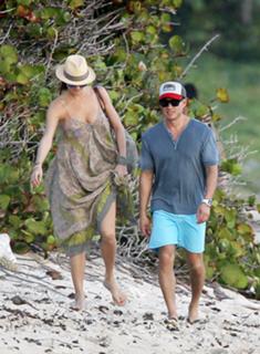 Stacy Keibler feet photo thumbnail