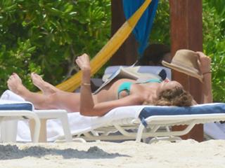 Stacy Keibler feet photo thumbnail