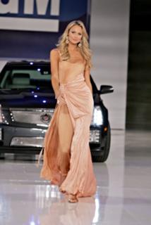 Stacy Keibler feet photo thumbnail