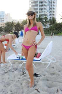 Stacy Keibler feet photo thumbnail
