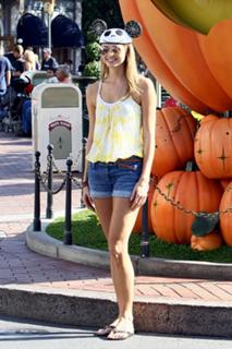 Stacy Keibler feet photo thumbnail