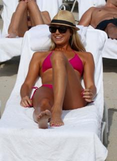 Stacy Keibler feet photo thumbnail