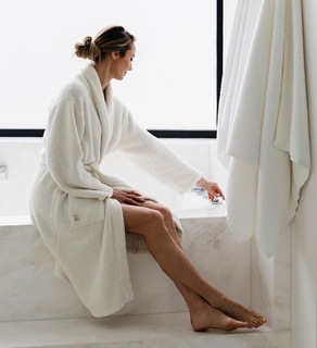 Stacy Keibler feet photo thumbnail