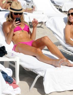 Stacy Keibler feet photo thumbnail