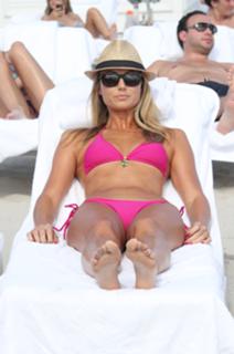 Stacy Keibler feet photo thumbnail