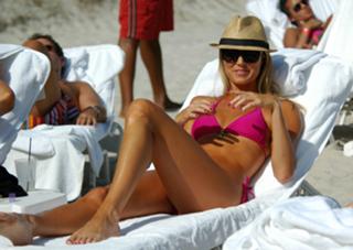 Stacy Keibler feet photo thumbnail