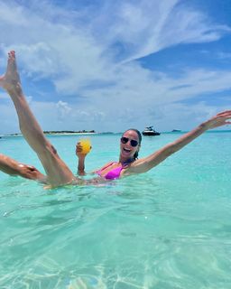 Stacy Keibler feet photo thumbnail