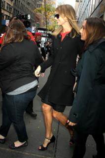 Stacy Keibler feet photo thumbnail