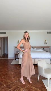 Stacy Keibler feet photo thumbnail