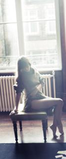 Stacy Martin feet photo thumbnail