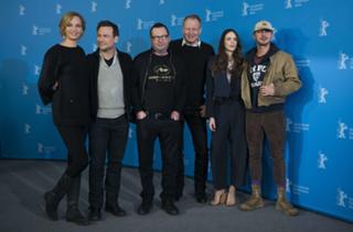 Stacy Martin feet photo thumbnail