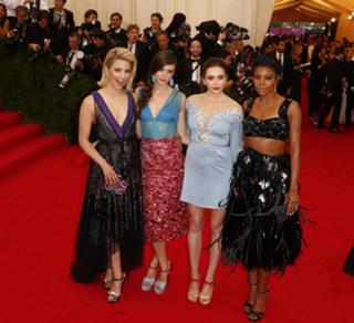 Stacy Martin feet photo thumbnail