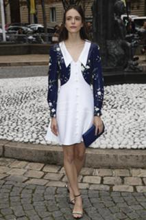 Stacy Martin feet photo thumbnail