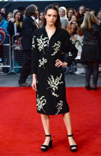 Stacy Martin feet photo thumbnail