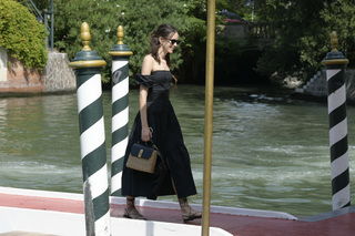 Stacy Martin feet photo thumbnail