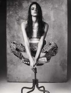 Stacy Martin feet photo thumbnail