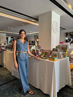 Stamatina Tsimtsili feet photo thumbnail