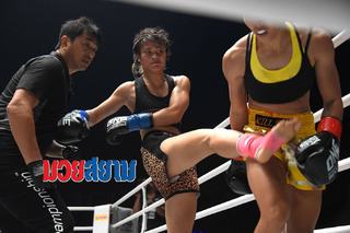 Stamp Fairtex feet photo 5