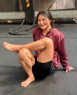 Stamp Fairtex feet photo 9