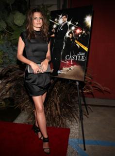 Stana Katic feet photo thumbnail
