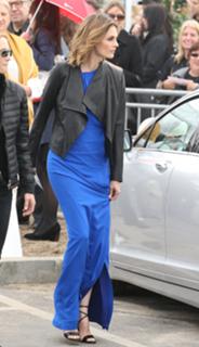 Stana Katic feet photo thumbnail