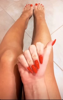 Stanija Dobrojevic feet photo thumbnail