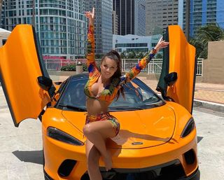 Stanija Dobrojevic feet photo thumbnail