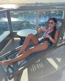 Stanija Dobrojevic feet photo thumbnail