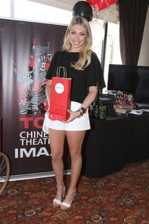 Stassi Schroeder feet photo 9