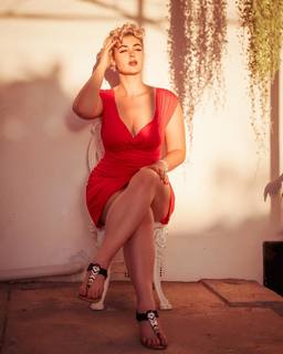 Stefania Ferrario feet photo 12