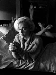 Stefania Ferrario feet photo 10
