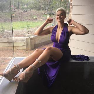 Stefania Ferrario feet photo 20