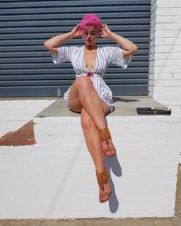 Stefania Ferrario feet photo 18