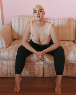 Stefania Ferrario feet photo 6