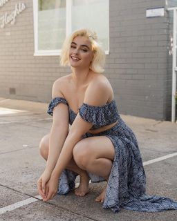 Stefania Ferrario feet photo 9