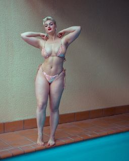Stefania Ferrario feet photo 11